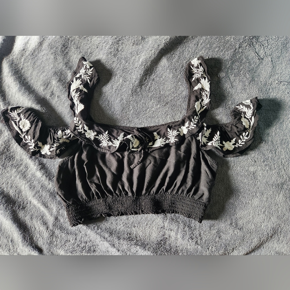 American Eagle Crop Top